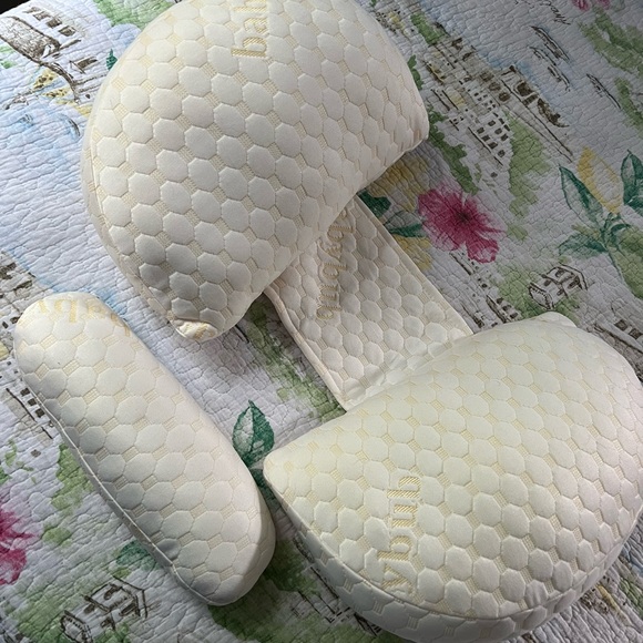 Baby Bub maternity pillow - Picture 2 of 2